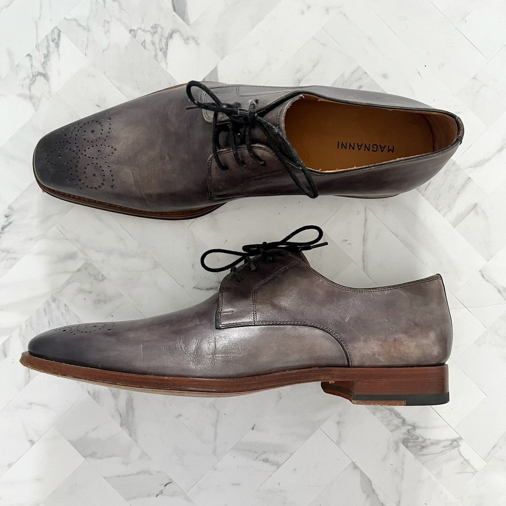 MAGNANNI Gerardo Medallion Toe Derby In Grey Size 8.5